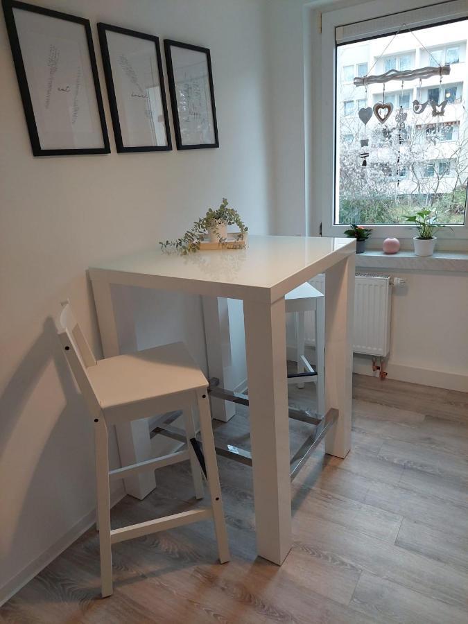 Helles Modern Eingerichtetes Apartment Halle  Eksteriør bilde