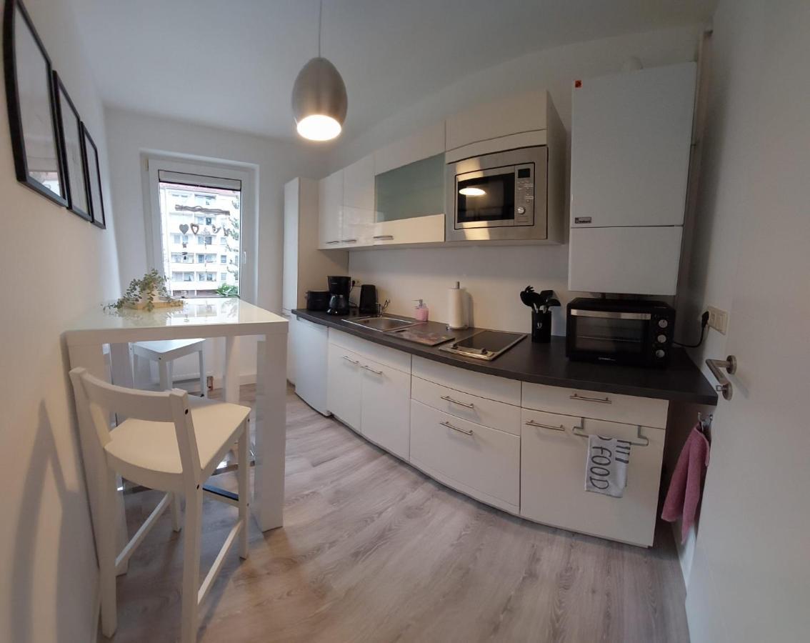 Helles Modern Eingerichtetes Apartment Halle  Eksteriør bilde